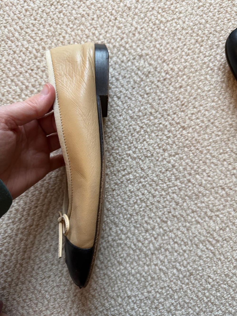 CHANEL Beige and Black Leather Cap-Toe Ballet Flats - Picture 7 of 8